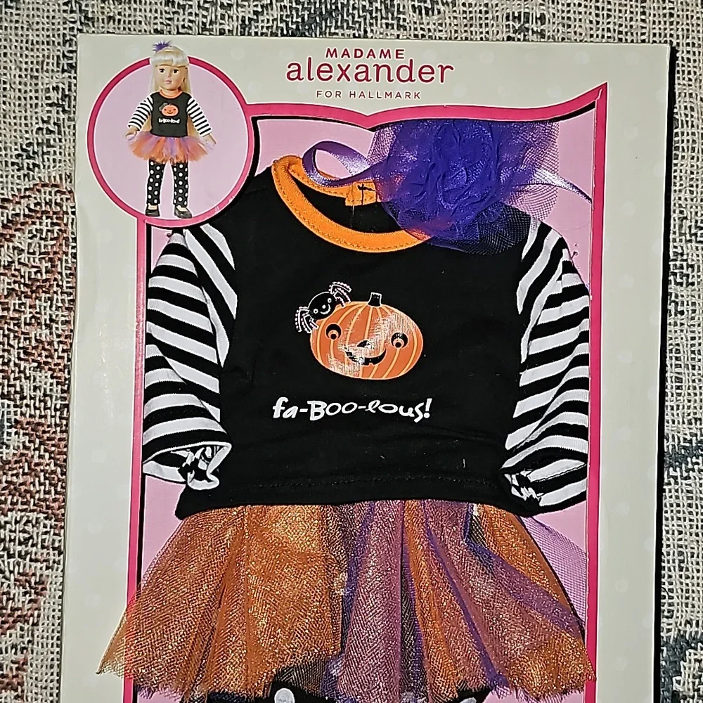 Madame Alexander for hallmark doll costume Halloween theme 18in new